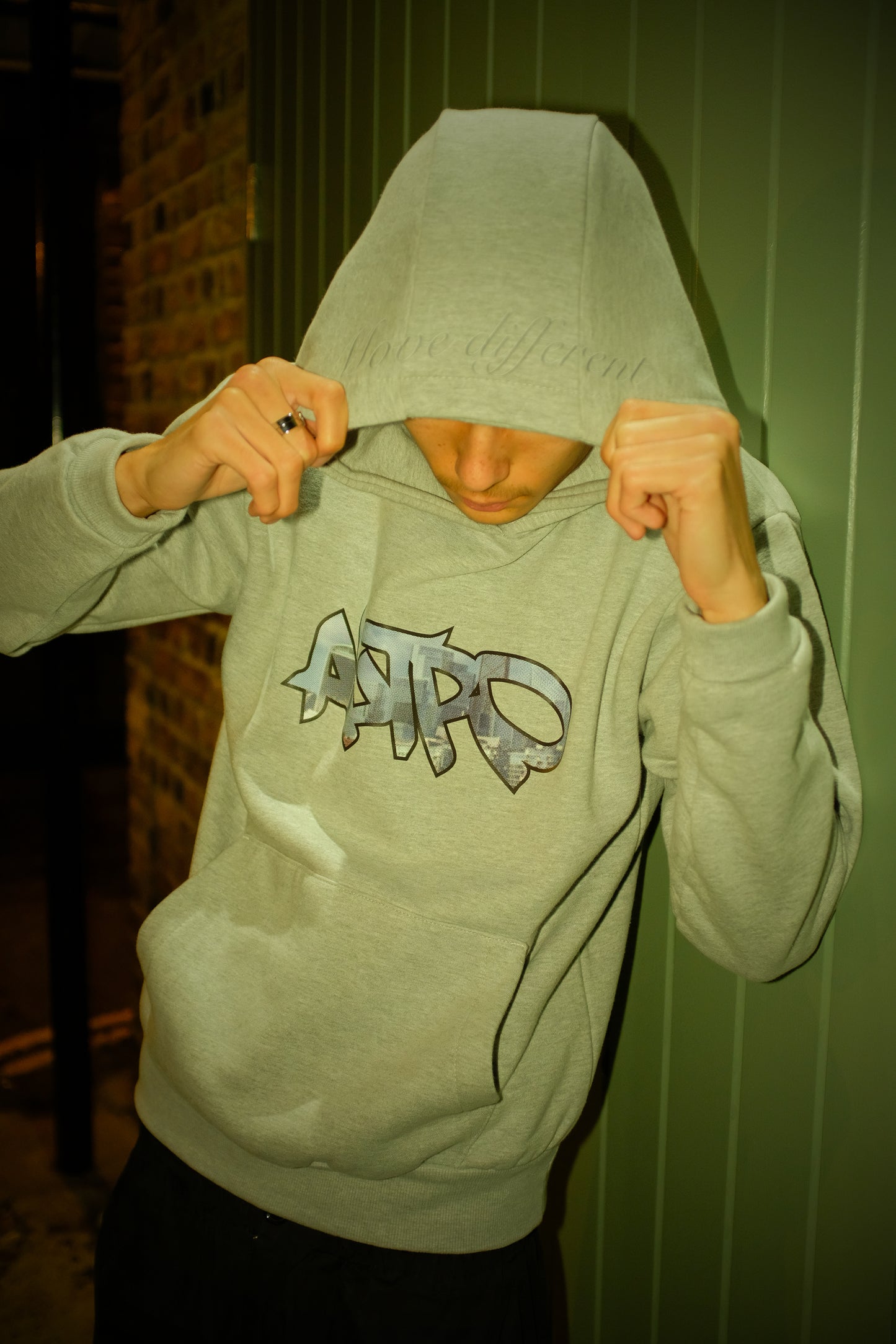 City Hoodie (GREY)